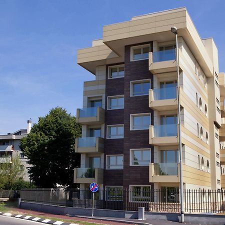 Residence Le Querce Cernusco Sul Naviglio Esterno foto