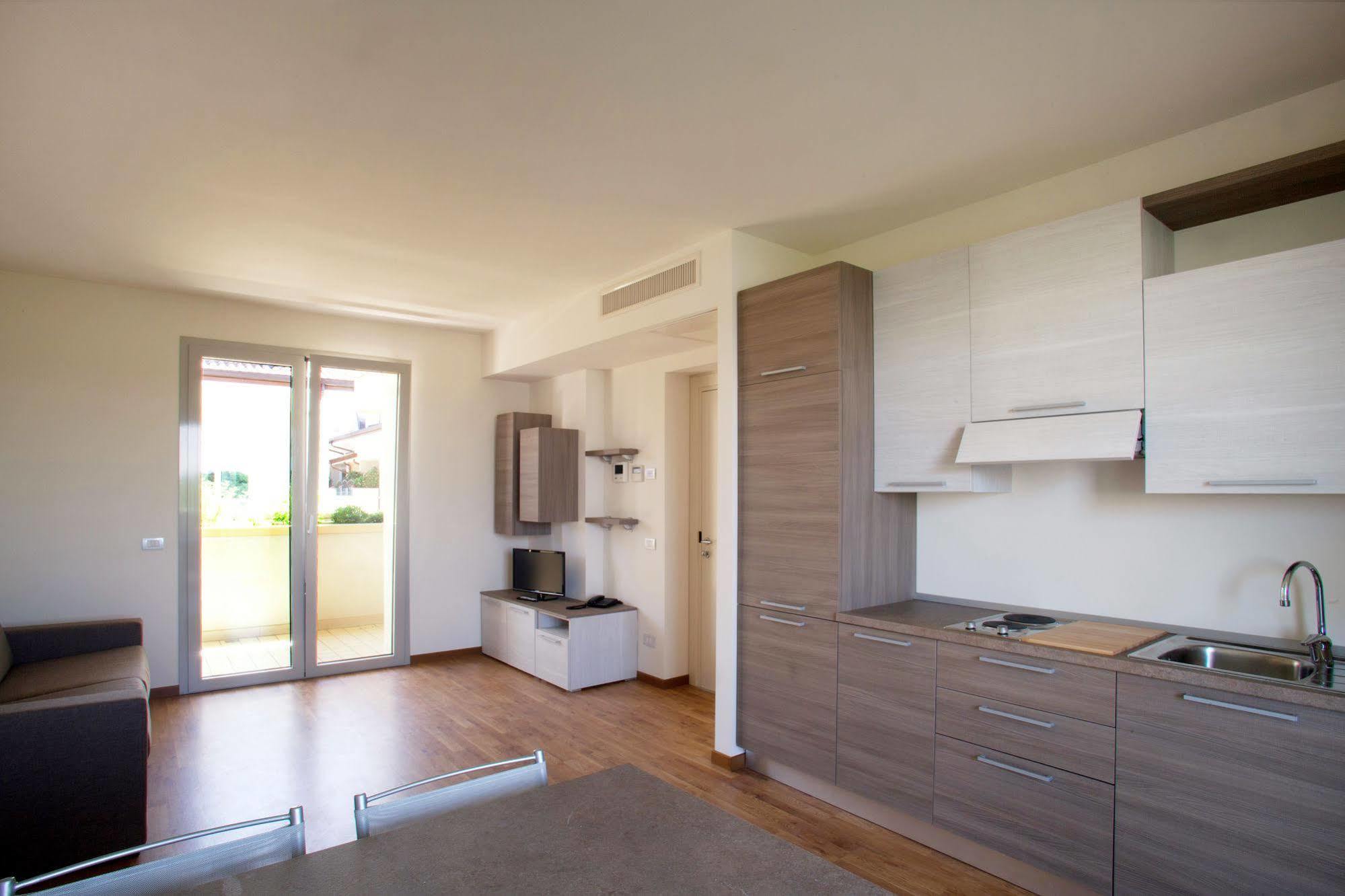 Residence Le Querce Cernusco Sul Naviglio Esterno foto